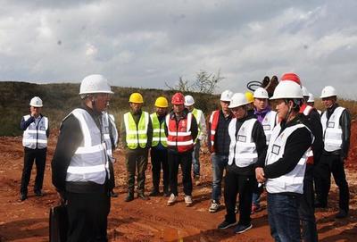 麒麟?yún)^(qū)考察團(tuán)到富源縣調(diào)研風(fēng)電項(xiàng)目建設(shè)情況